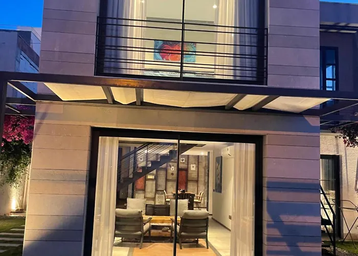 Villa Akyarlarda Havuzlu Lueks *