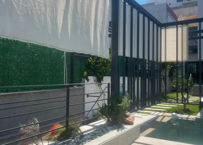 Akyarlarda Havuzlu Lueks Bodrum