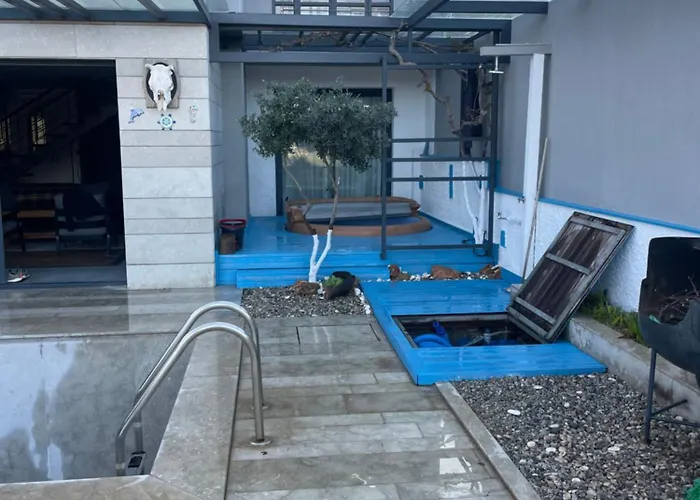 Villa Akyarlarda Havuzlu Lueks