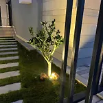 Akyarlarda Havuzlu Lueks Villa