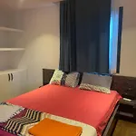וילה Akyarlarda Havuzlu Lueks