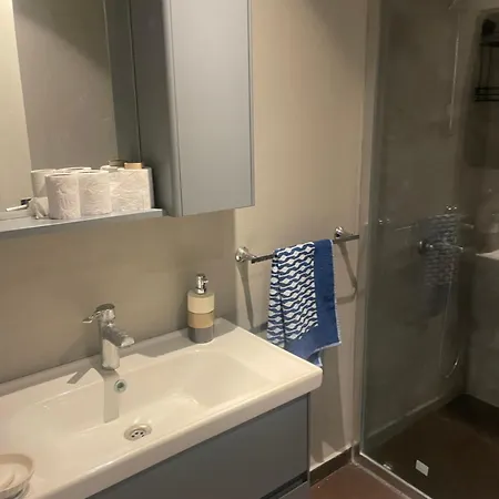 빌라 Havuzlu Ve Jakuzuli Lueks *