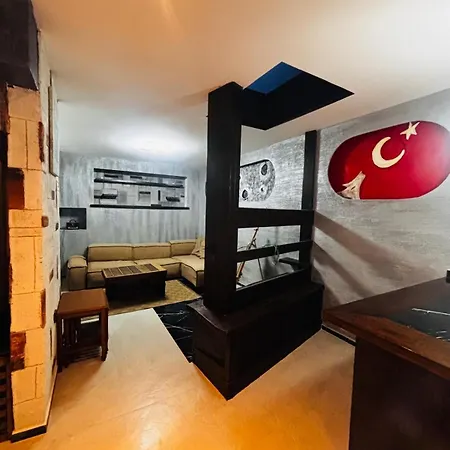 Villa Akyarlarda Havuzlu Lüks *