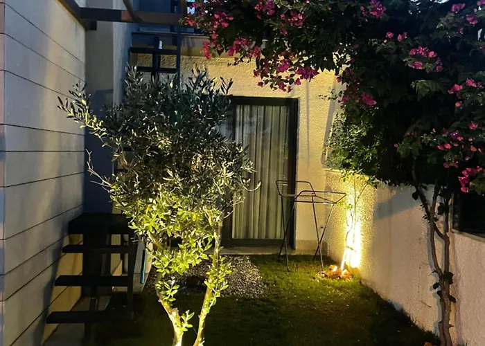 빌라 Akyarlarda Havuzlu Lueks